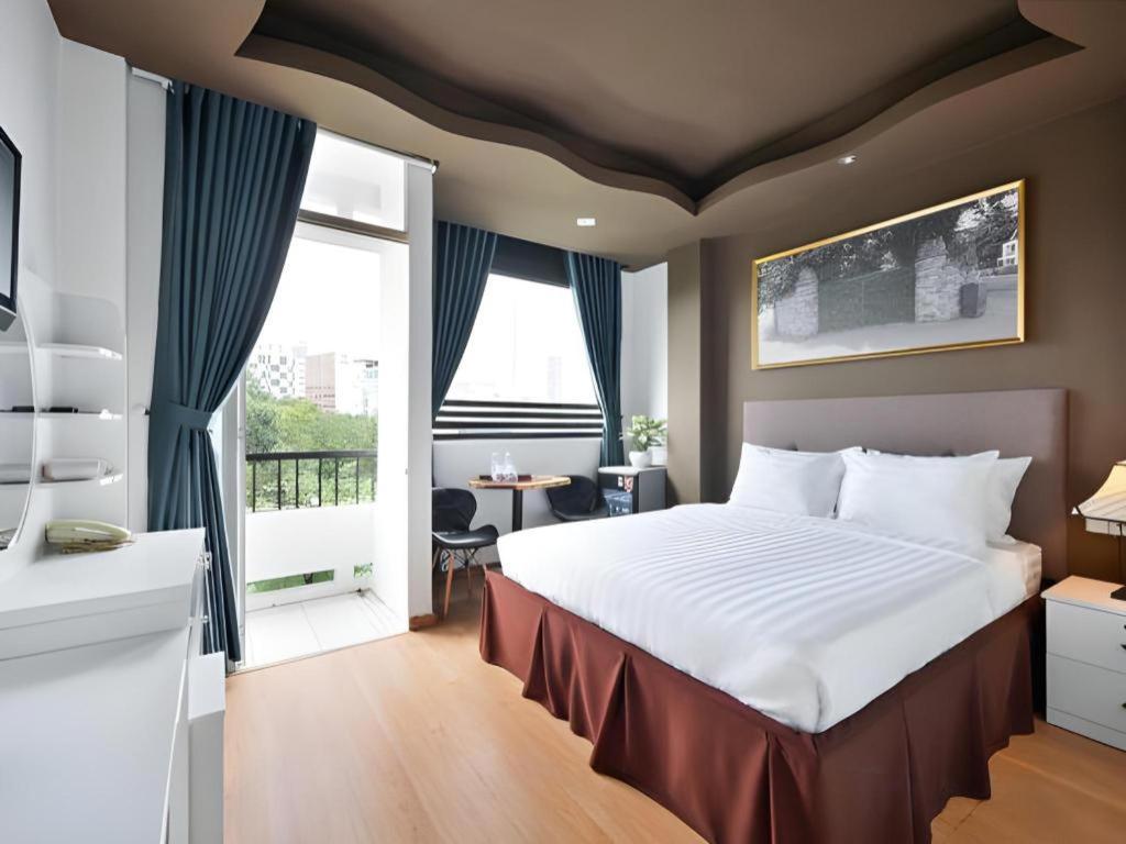 The Noble Swan Wood Park Hotel Ho Şi Min Dış mekan fotoğraf