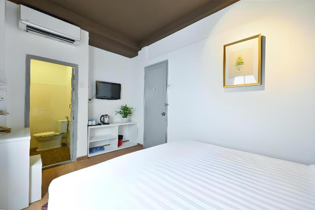 The Noble Swan Wood Park Hotel Ho Şi Min Dış mekan fotoğraf